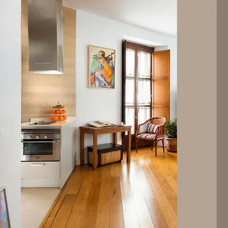 Cathedral Apartment, First Floor Apartamento