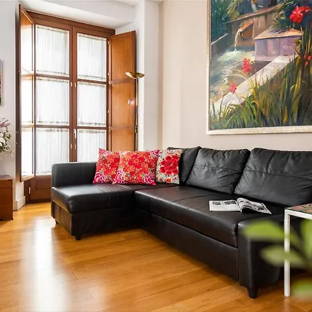 Cathedral Apartment, First Floor * Sevilha